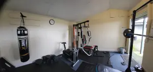 Home gym with equipment